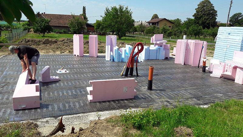 JUBHome BASE rezan povsem po meri