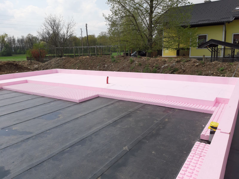 Izolacija temeljne plošče JUBHome BASE v Apačah